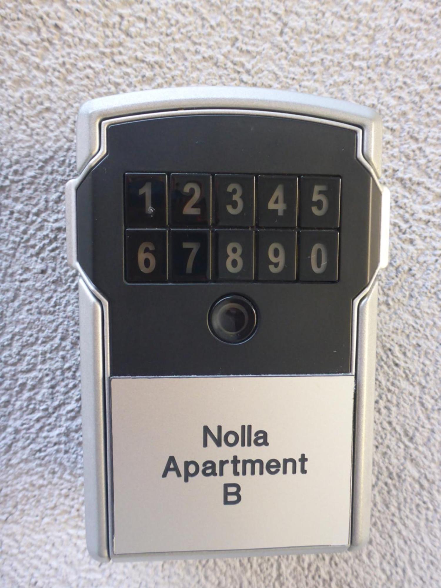 Nolla Apartment Thusis Phòng bức ảnh